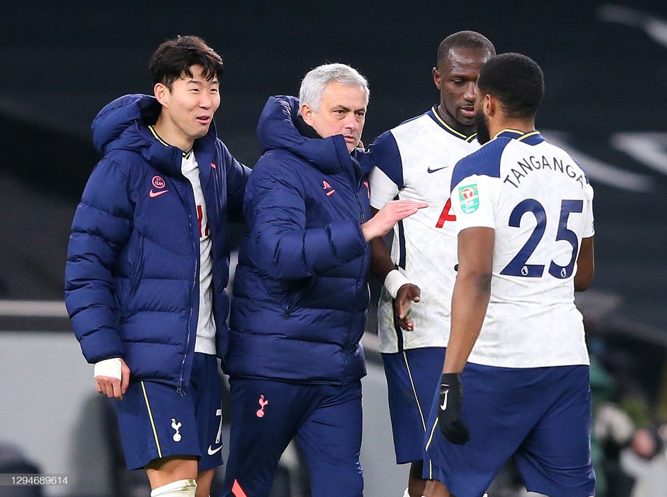 Tottenham vào chung kết Carabao Cup, Mourinho vẫn chưa hài lòng - 2 Tottenham vào chung kết Carabao Cup, Mourinho vẫn chưa hài lòng - 2