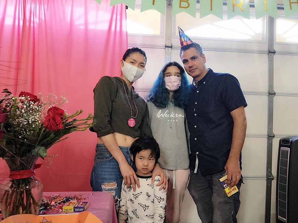 Cuộc sống hậu ly hôn của Ngọc Quyên giữa “tâm dịch của thế giới” - 4 Cuộc sống hậu ly hôn của Ngọc Quyên giữa “tâm dịch của thế giới” - 4