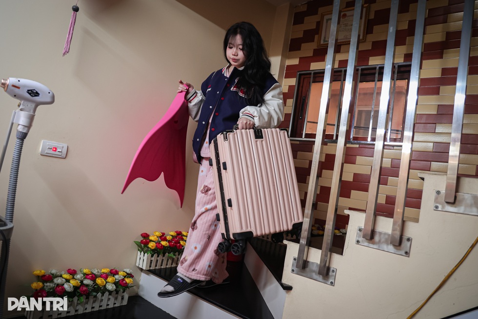 Thiếu nữ Hà Nội chi tiền triệu làm nàng tiên cá xinh đẹp dưới thủy cung - 3 Thiếu nữ Hà Nội chi tiền triệu làm nàng tiên cá xinh đẹp dưới thủy cung - 3