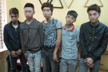 Trộm tiền công đức để chơi game