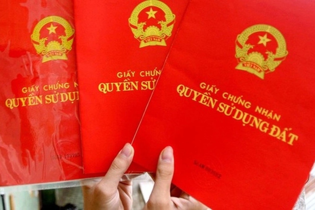 Sổ đỏ bị cấp sai thông tin về tài sản, người dân cần làm gì? - 1 Sổ đỏ bị cấp sai thông tin về tài sản, người dân cần làm gì? - 1