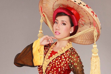 Thục Quyên sức khoẻ giảm sút trước giờ bay sang Ba Lan