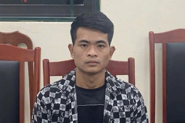 Bắt đối tượng ở Ninh Bình chặn đường cướp xe máy