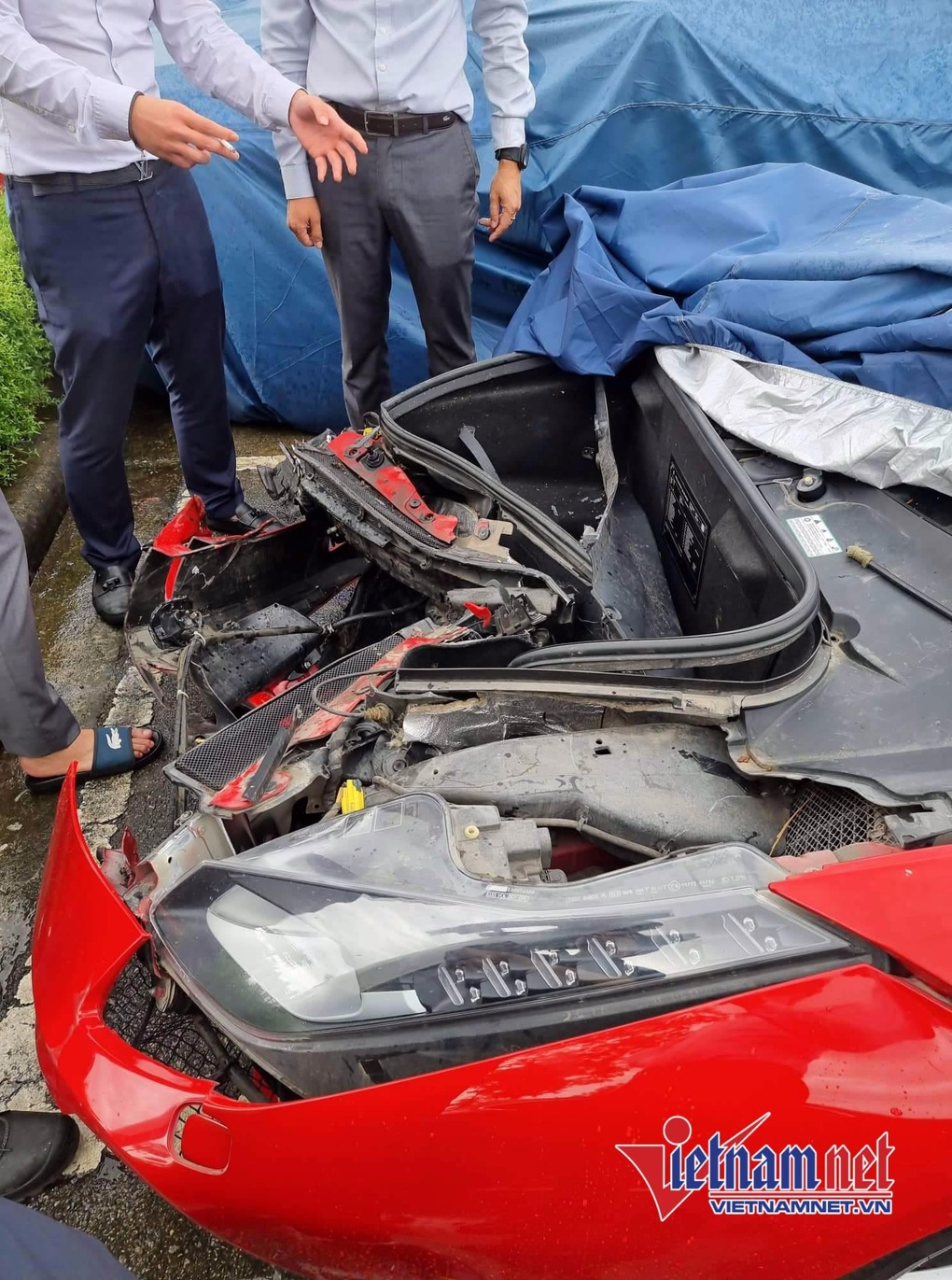 Chủ siêu xe gặp nạn: Khó chấp nhận cách ứng xử của Volvo Hà Nội và Ferrari Việt Nam - 4 Chủ siêu xe gặp nạn: Khó chấp nhận cách ứng xử của Volvo Hà Nội và Ferrari Việt Nam - 4