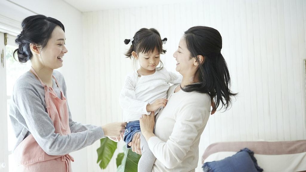 Trung Quốc: Cử nhân đại học xin đi làm bảo mẫu vì mức lương hậu hĩnh - 1 Trung Quốc: Cử nhân đại học xin đi làm bảo mẫu vì mức lương hậu hĩnh - 1