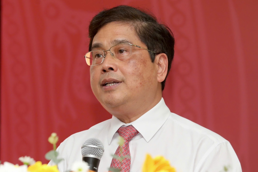 Tiêu thụ điện ở TPHCM tăng cao vì nắng nóng kéo dài - 1 Tiêu thụ điện ở TPHCM tăng cao vì nắng nóng kéo dài - 1