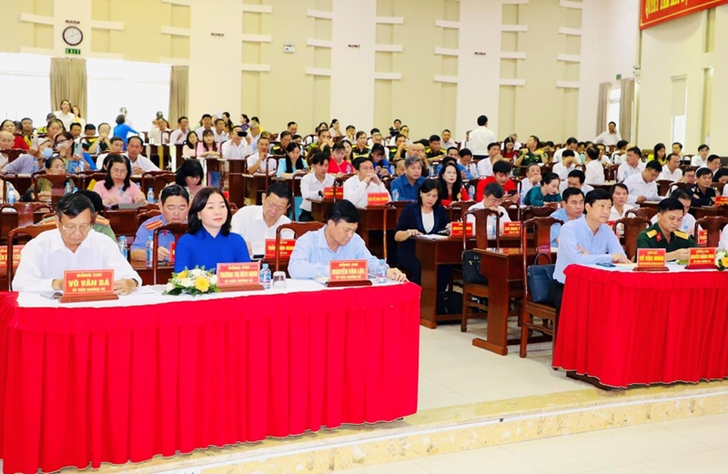 Tạo nền tảng vững chắc trong học và làm theo Bác - 1 Tạo nền tảng vững chắc trong học và làm theo Bác - 1