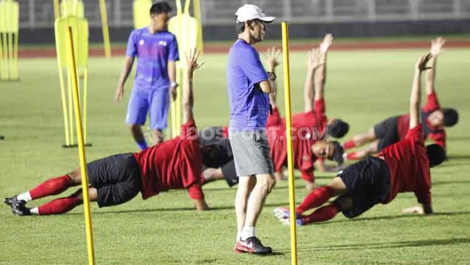 Báo Indonesia: “Đội tuyển Việt Nam và Thái Lan gặp khó vì dịch Covid-19” - 2 Báo Indonesia: “Đội tuyển Việt Nam và Thái Lan gặp khó vì dịch Covid-19” - 2