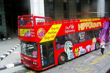 Xe bus hai tầng phục vụ du khách ở các quốc gia như thế nào?