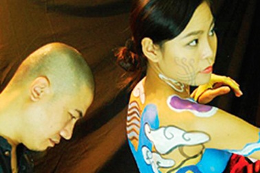 Mạo hiểm với những nghề độc, lạ của giới trẻ