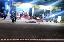 Bị người lạ đâm chết khi đang ngồi nhậu bên đường