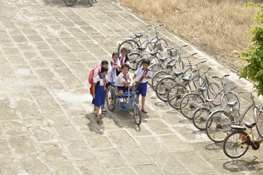 Cô bé khuyết tật gây xúc động tại cuộc thi ảnh “Vẻ đẹp Việt Nam”