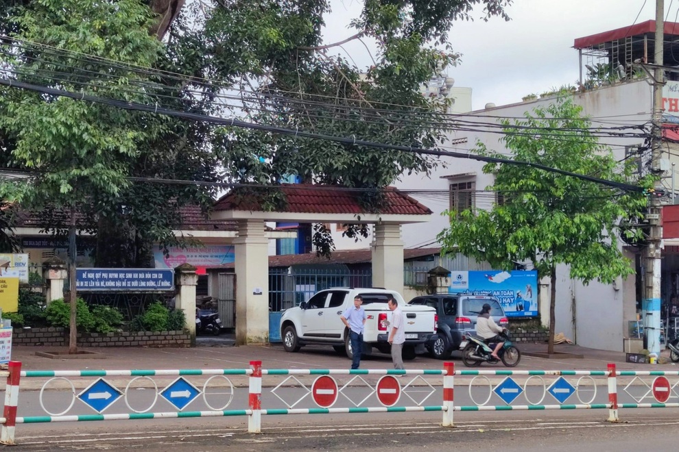 Trần tình của hiệu trưởng công tác gần 24 năm mới có bằng tốt nghiệp THPT - 1 Trần tình của hiệu trưởng công tác gần 24 năm mới có bằng tốt nghiệp THPT - 1