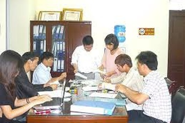 Chế độ khi nghỉ ốm trong thời gian chờ chấm dứt HĐLĐ