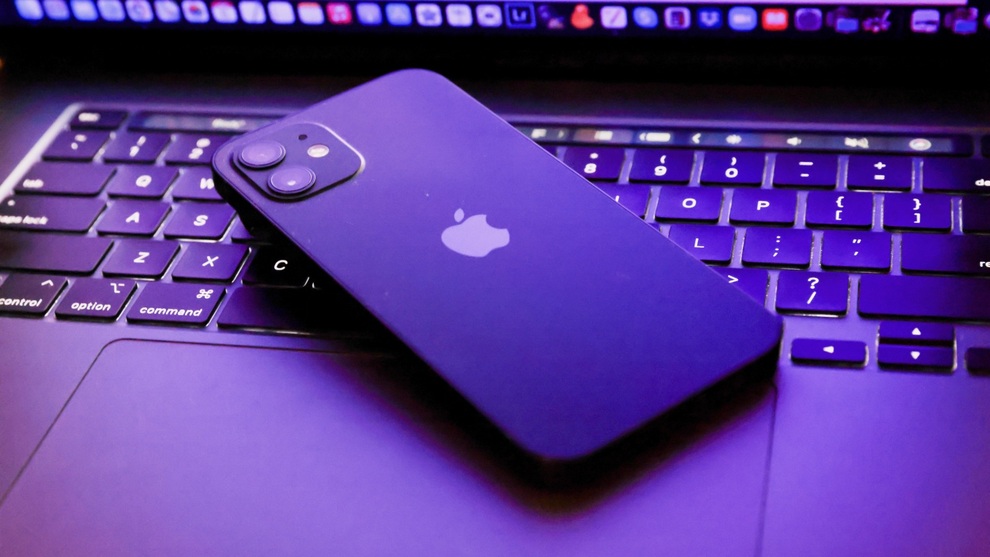 Apple gây tranh cãi vì tính năng quét ảnh trên iPhone, iPad người dùng - 1 Apple gây tranh cãi vì tính năng quét ảnh trên iPhone, iPad người dùng - 1
