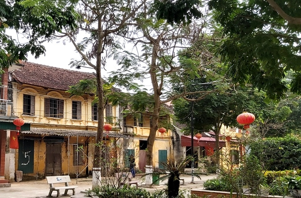 Độc đáo những ngôi nhà cổ ở phố Đầm - 12 Độc đáo những ngôi nhà cổ ở phố Đầm - 12