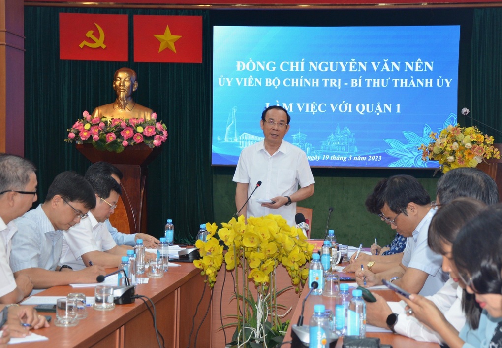 Bí thư TPHCM chỉ đạo khẩn vụ nhà vệ sinh công cộng xếp hạng 67/69 - 1 Bí thư TPHCM chỉ đạo khẩn vụ nhà vệ sinh công cộng xếp hạng 67/69 - 1