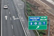 Cao tốc Bắc - Nam sẽ có đủ trạm dừng nghỉ tạm trong năm 2024