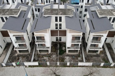 Người dân ở Hà Nội và TPHCM mất 169 năm mới mua được nhà mặt phố?