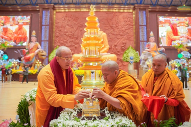 Chùa Ba Vàng nói gì về thông tin "xá lợi tóc Đức Phật là giả"?