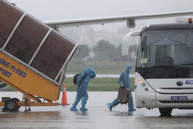 Chuyến bay đầu tiên đón công dân từ TPHCM về đến Gia Lai