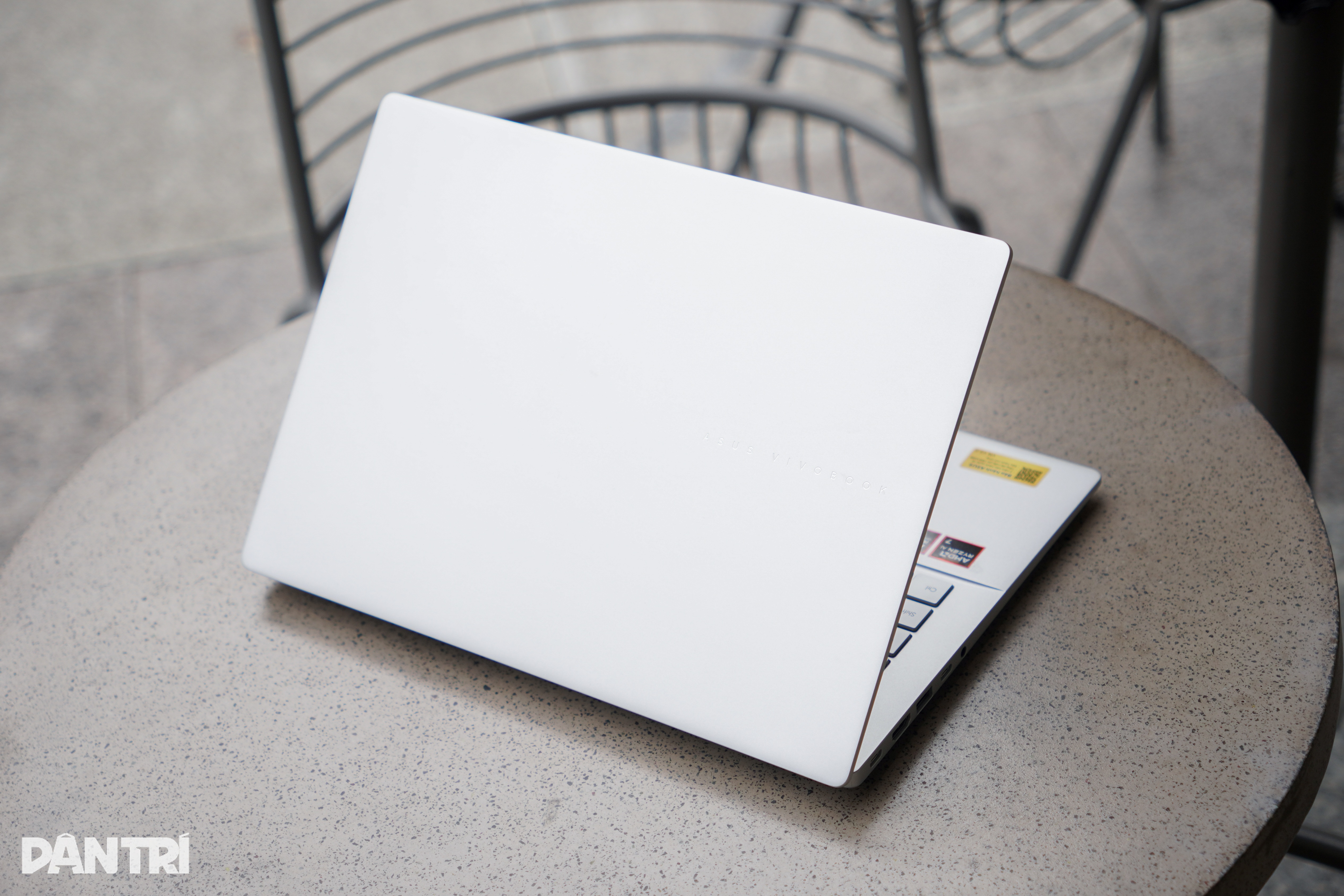 Đánh giá Asus Vivobook S14: Hiệu năng mạnh, pin tốt, màn hình cần cải thiện - 1