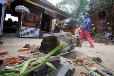 Động đất rung chuyển đảo Bali của Indonesia