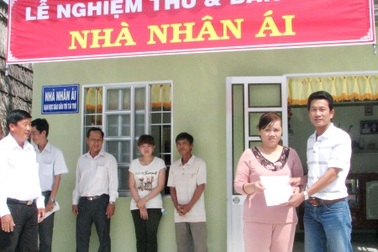 Khánh thành nhà Nhân ái cho gia đình cháu Trần Chí Khang