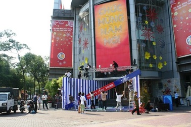 “Nóng” dịch vụ trang trí nhà dịp Tết