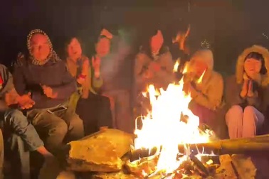 Cặp đôi 9x phượt 6.000 km giao lưu với dân địa phương trong cái lạnh 10 độ