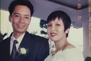 Diva Mỹ Linh hỏi ông xã: "Anh có thương em như anh thương con gái anh?"