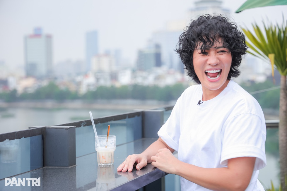 Minh Cúc Độc đạo: Đời thường ngầu, không cần đàn ông - 6 Minh Cúc Độc đạo: Đời thường ngầu, không cần đàn ông - 6