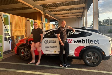 Chiếc xe điện lập kỷ lục chạy gần 920km chỉ với một lần sạc pin