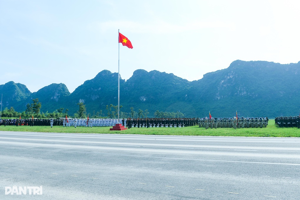 Nâng cao lòng tự hào và danh dự người lính khi được tham gia diễu binh - 1 Nâng cao lòng tự hào và danh dự người lính khi được tham gia diễu binh - 1