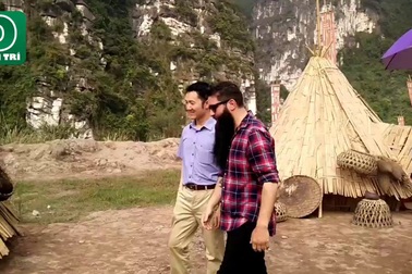 Đại sứ du lịch Việt Nam thăm phim trường Kong: Skull Island tại Ninh Bình