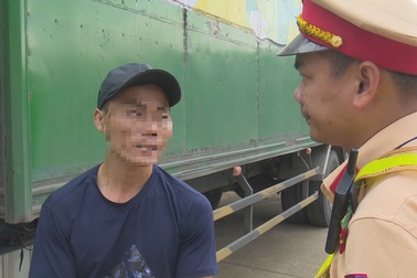 Tài xế khai sử dụng ma túy đá khi lái xe để… đỡ buồn ngủ!