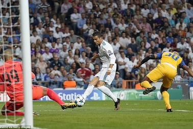 Trong cơn khủng khoảng, Real Madrid giành vé đi tiếp ở Champions League?