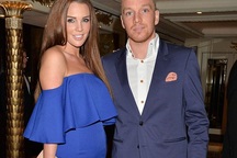 Cựu hoa hậu Anh bỏ nhà ra đi sau khi phát hiện chồng ngoại tình 