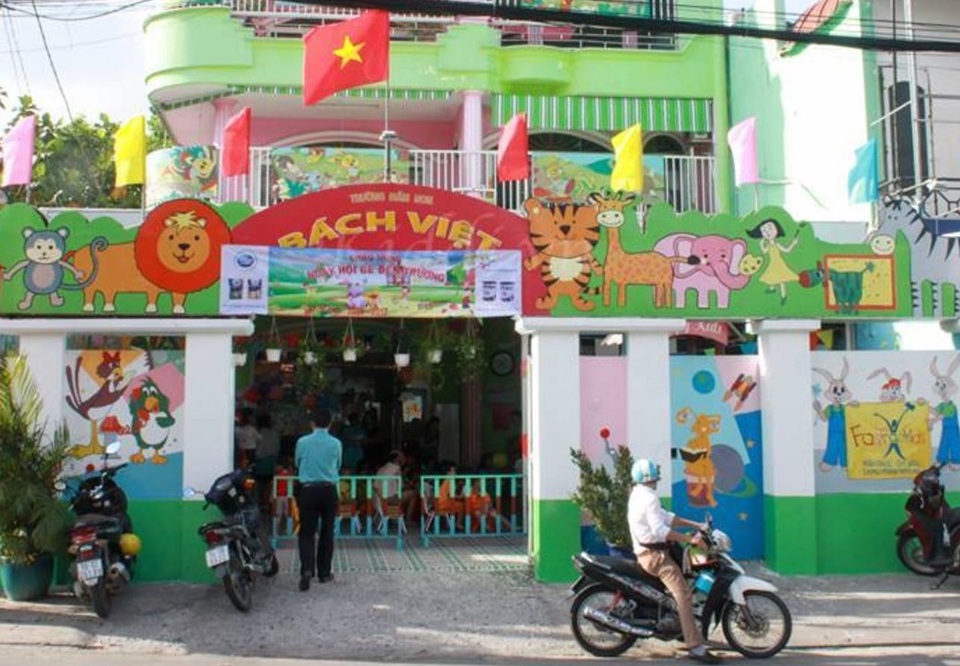 Nhiều trẻ nghi bị ngộ độc, mẫu lưu thực phẩm mất niêm phong - 1