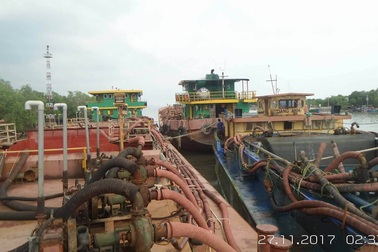 Bộ đội biên phòng bắt nhiều vụ khai thác cát lậu ở Cần Giờ