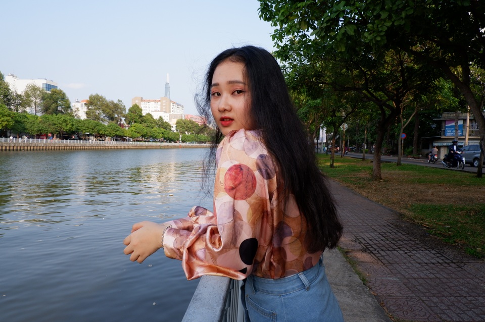 Nữ sinh xinh đẹp và câu chuyện nỗ lực làm việc để hàn gắn tình cảm gia đình - 2 Nữ sinh xinh đẹp và câu chuyện nỗ lực làm việc để hàn gắn tình cảm gia đình - 2