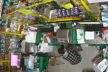 Khám phá nhanh băng trộm đột nhập cửa hàng Bách Hóa Xanh trong mùa dịch