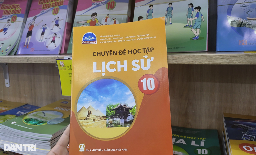 Vì sao điểm chuẩn sư phạm sử nhảy vọt, 9,5 điểm/môn vẫn trượt? - 1 Vì sao điểm chuẩn sư phạm sử nhảy vọt, 9,5 điểm/môn vẫn trượt? - 1
