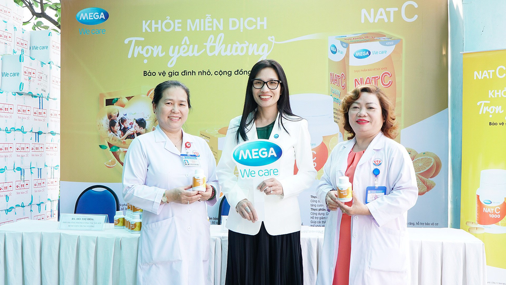 Mega We Care trao 5.000 phần quà sức khỏe đến Bệnh viện Trưng Vương - 3 Mega We Care trao 5.000 phần quà sức khỏe đến Bệnh viện Trưng Vương - 3