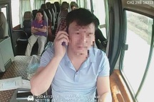 Phạt 3 tài xế vừa lái xe khách vừa dùng điện thoại ở Phú Thọ