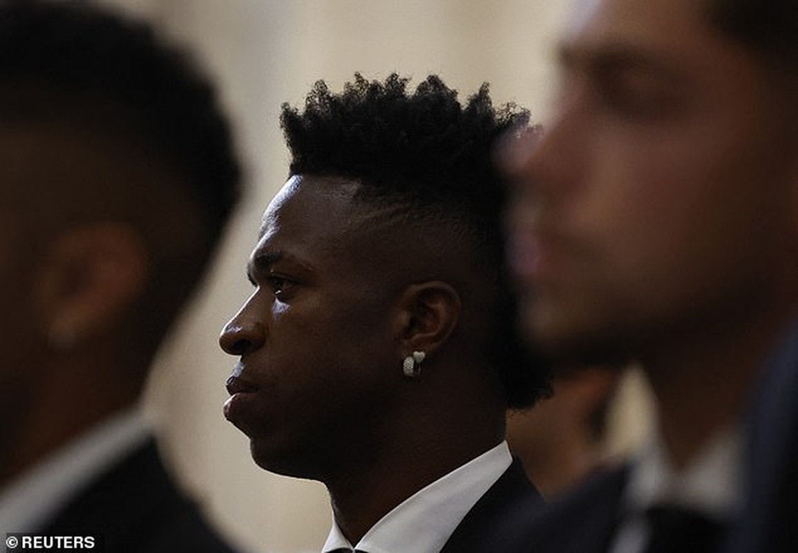 Real Madrid tưng bừng ăn mừng chức vô địch Champions League - 10 Real Madrid tưng bừng ăn mừng chức vô địch Champions League - 10