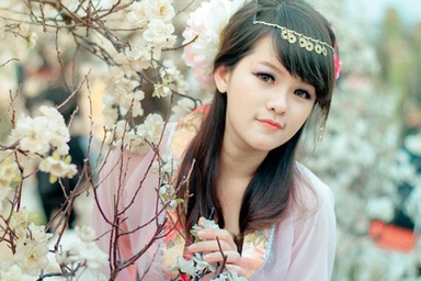 Nữ sinh Hà thành cosplay "đẹp như mơ" bên vườn đào 