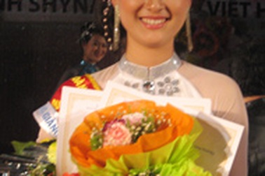 Hoa khôi “chuồn chuồn ớt”