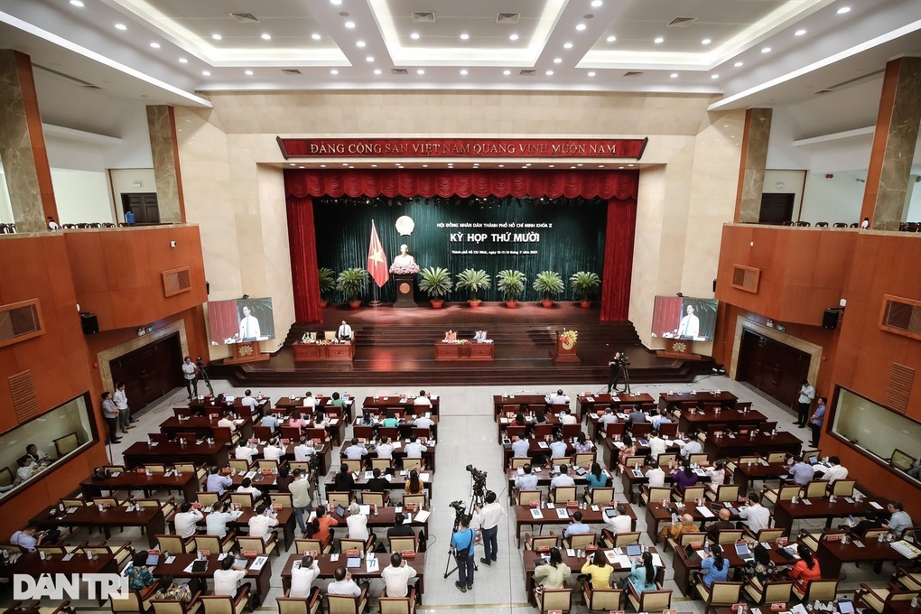 HĐND TPHCM triệu tập kỳ họp bàn việc thành lập một sở mới - 1 HĐND TPHCM triệu tập kỳ họp bàn việc thành lập một sở mới - 1