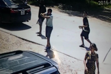 Mẫu thuẫn khi xô xát, nổ súng bắn người trọng thương